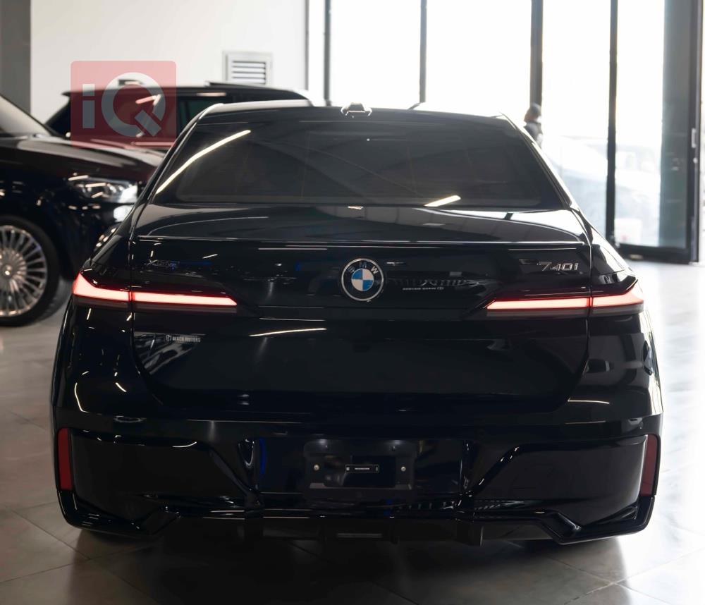 بي ام دبليو الفئة 7